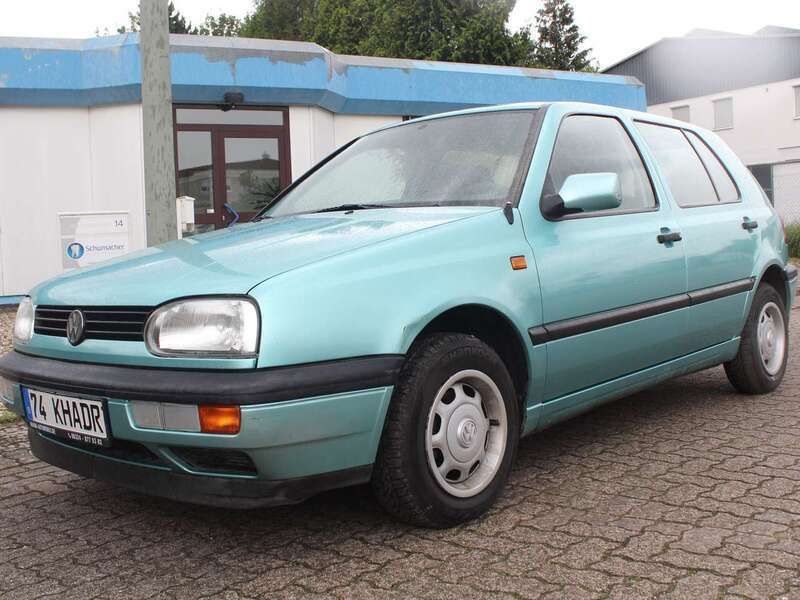 Grün Gebraucht 1992 VW Golf III Limousine | 1.499 € - Bild 1/4