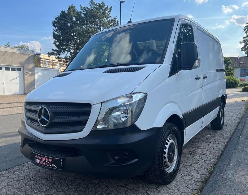 Weiß Gebraucht 2017 Mercedes Sprinter Van | 16.490 € (Fairer Preis) - Bild 1/4