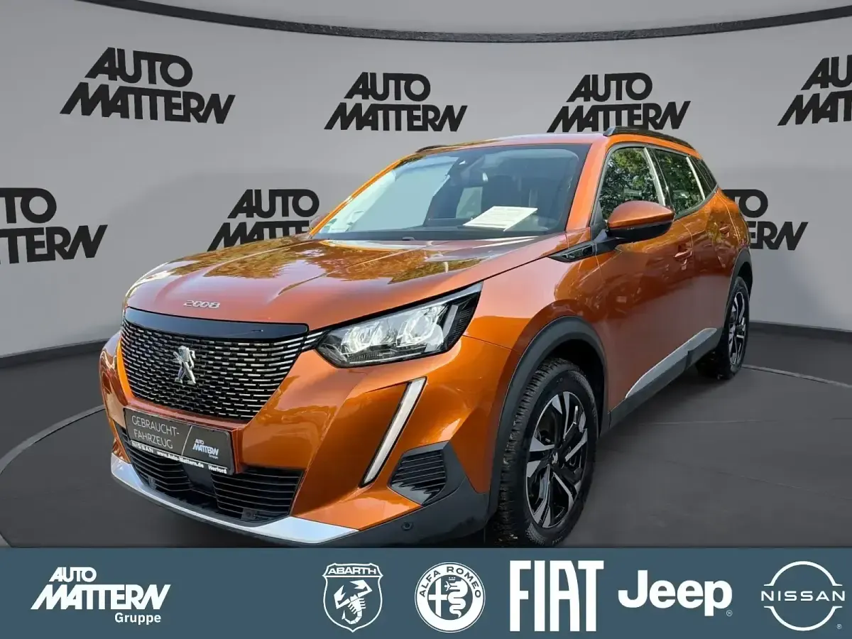 Gebraucht Peugeot 2008 Allure 131 PS (96 kW) 2020 SUV