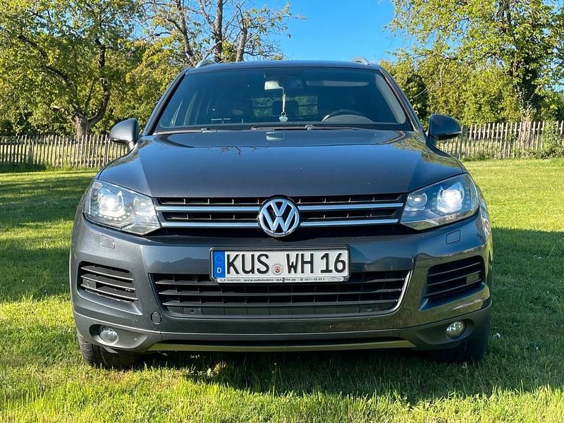 Gebraucht VW Touareg Exclusive 239 PS (175 kW) 2011 Grau SUV