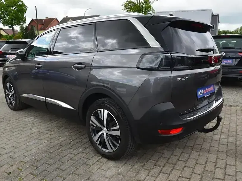 Gebraucht Peugeot 5008 Allure 131 PS (96 kW) 2024 Grau SUV