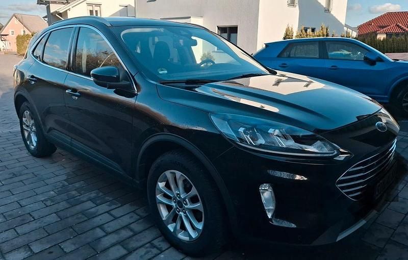 Gebraucht Ford Kuga Titanium 190 PS (139 kW) 2020 Schwarz SUV