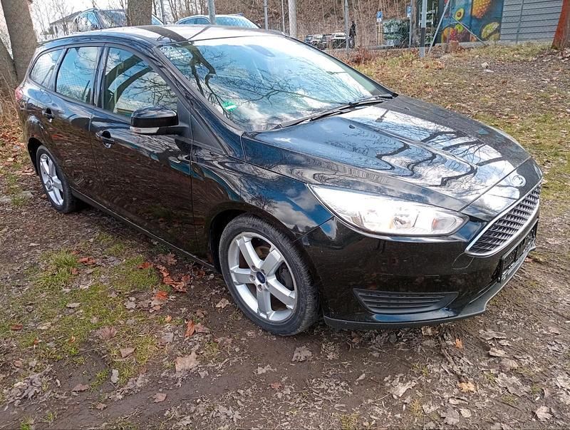 Gebraucht Ford Focus 2017 Schwarz Kombi