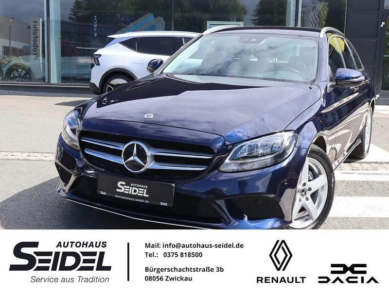 Blau Gebraucht 2019 Mercedes C220 Avantgarde Kombi | 20.487 € (Superpreis) - Bild 1/4
