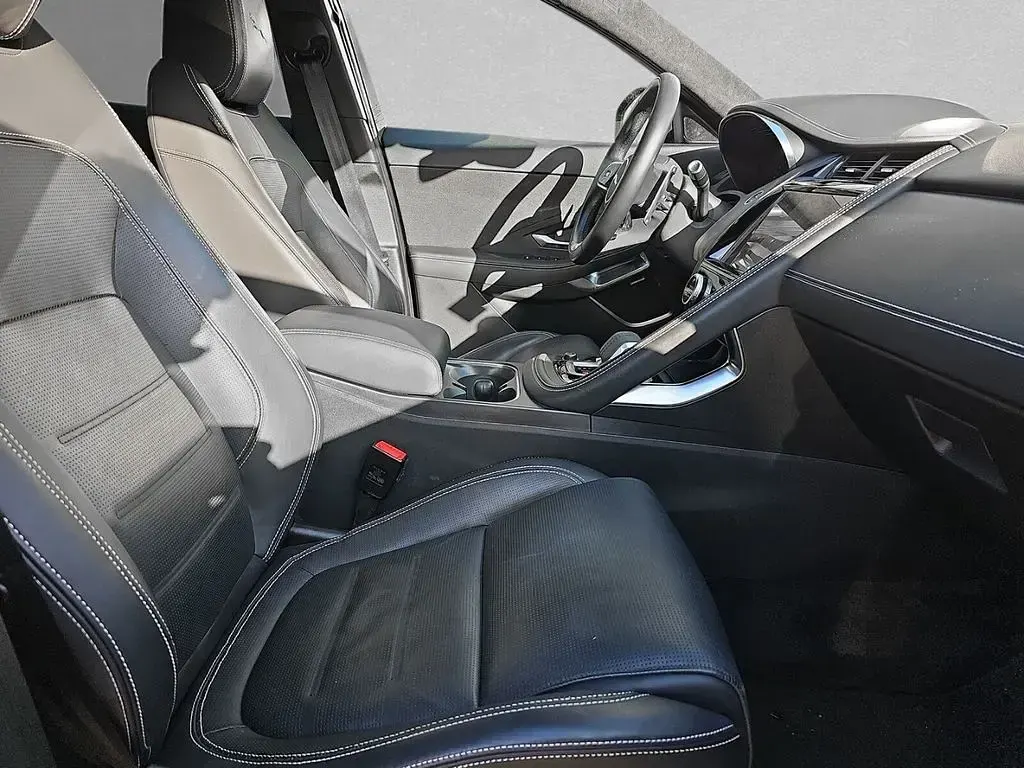 Gebraucht Jaguar E-Pace R-Dynamic 165 PS (121 kW) 2021 Schwarz SUV