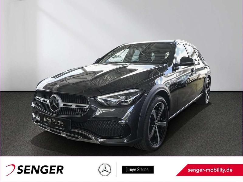 Grau Gebraucht 2024 Mercedes C220 Avantgarde Limousine | 47.679 € (Teuer) - Bild 1/4