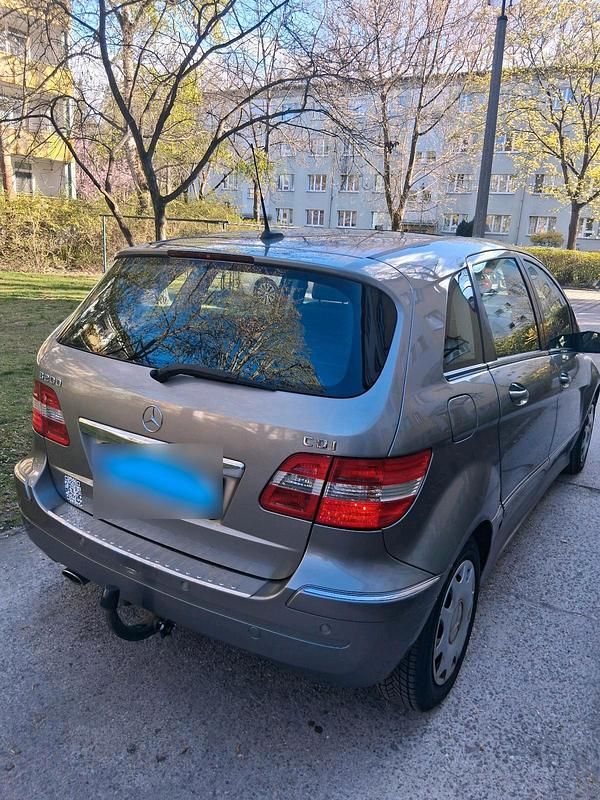 Gebraucht Mercedes B200 140 PS (102 kW) 2005 Grau Van / Kleinbus
