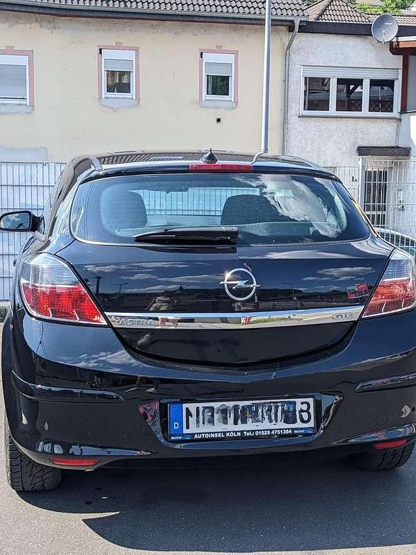 Gebraucht Opel Astra 116 PS (85 kW) 2007 Schwarz Coupé