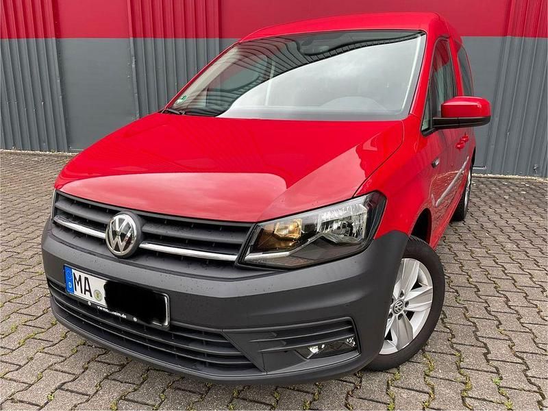 Rot Gebraucht 2018 VW Caddy Comfortline Van / Kleinbus | 16.499 € (Guter Preis) - Bild 1/4
