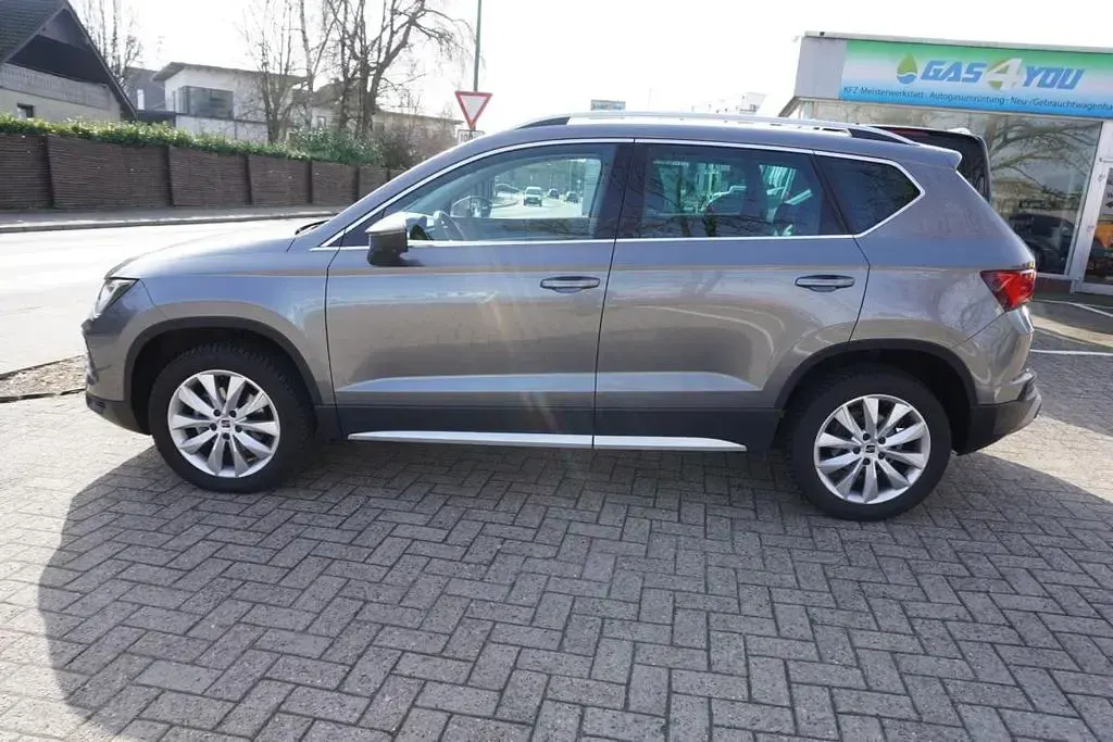Usado Seat Ateca Xperience 150 CV (110 kW) 2025 Gris SUV
