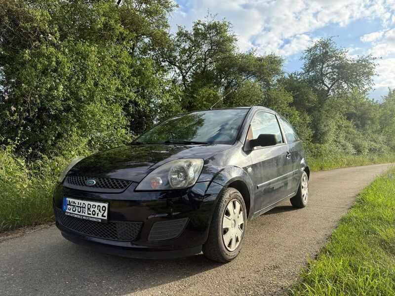 Schwarz Gebraucht 2007 Ford Fiesta Style Kleinwagen | 899 € (Guter Preis) - Bild 1/4