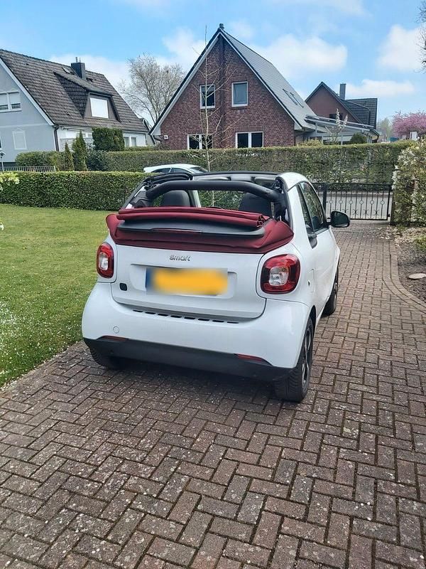 Gebraucht Smart ForTwo Coupé 60 kW (82 PS) 2021 Weiß Cabrio