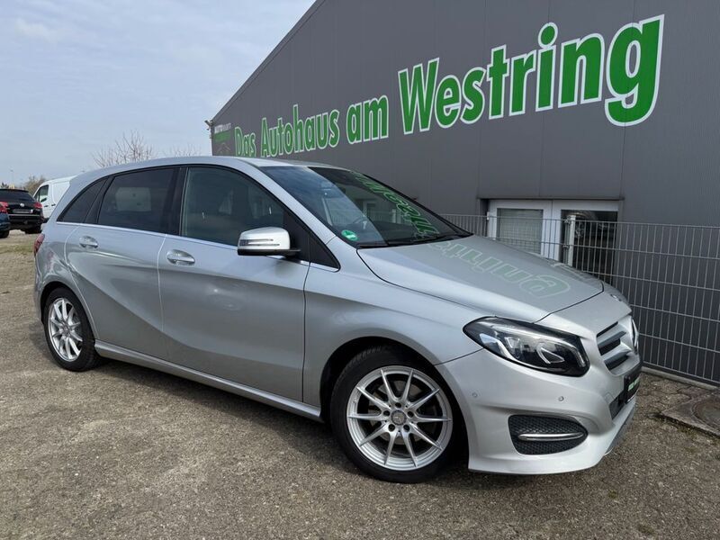 Silber Gebraucht 2015 Mercedes B180 Urban Van / Kleinbus | 14.950 € (Guter Preis) - Bild 1/4