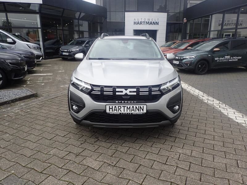 Moonstone grau metallic Neu 2024 Dacia Sandero Expression Kleinwagen | 17.850 € (Fairer Preis) - Bild 1/3