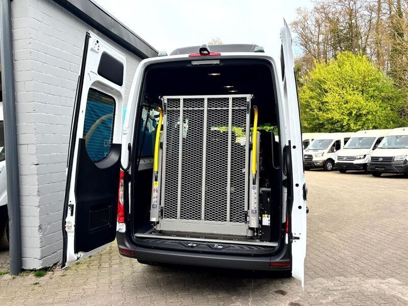 Weiß Neu 2025 Mercedes Sprinter Van | 78.183 € - Bild 1/4