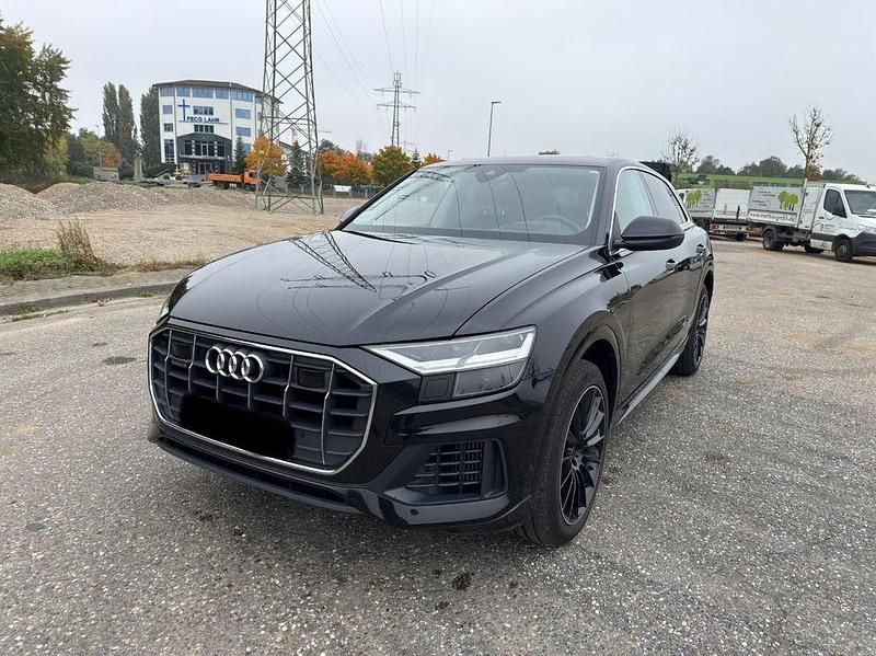 Schwarz Gebraucht 2021 Audi Q8 SUV | 48.999 € - Bild 1/4