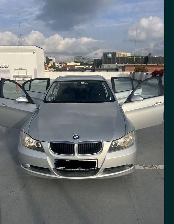 Silber Gebraucht 2007 BMW 320 Sport Line Limousine | 3.499 € (Guter Preis) - Bild 1/4