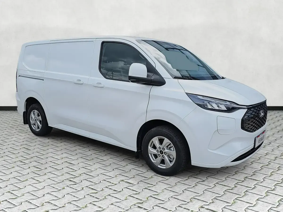 Neu Ford E-Transit Limited 100 kW (136 PS) 2026 Frostweiß Van