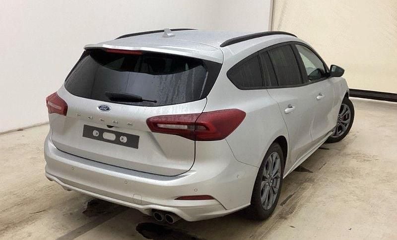 Gebraucht Ford Focus ST-Line X 155 PS (114 kW) 2025 Silber Limousine