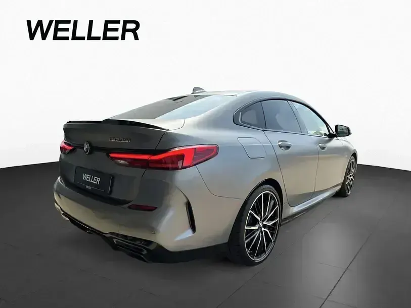 Gebraucht BMW M235 Comfort Edition 306 PS (225 kW) 2023 Grau Coupé