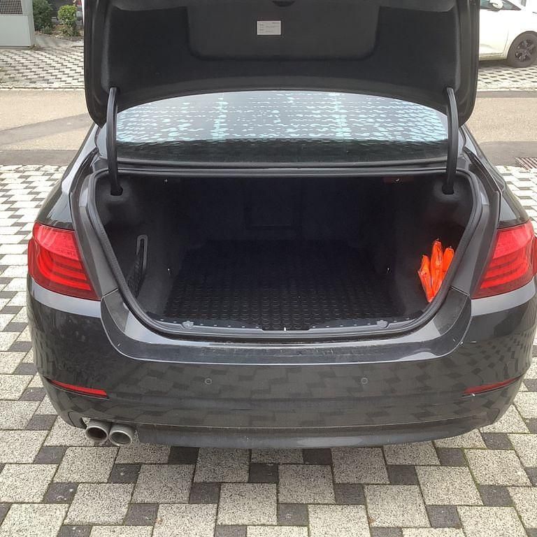Gebraucht BMW 520 M Sport 184 PS (135 kW) 2011 Schwarz Limousine