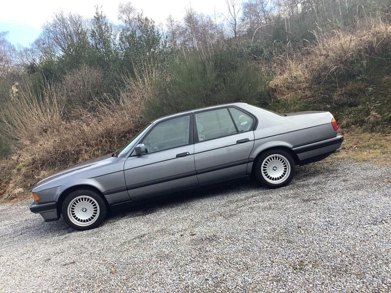 Gebraucht BMW 730 Shadowline 188 PS (138 kW) 1991 Grau Limousine