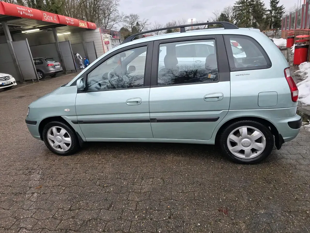 Gebraucht Hyundai Matrix 106 PS (77 kW) 2007 Grün Van / Kleinbus
