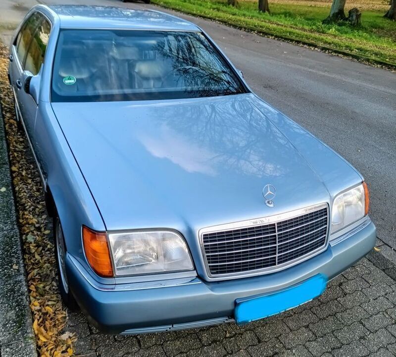 Blau Gebraucht 1991 Mercedes 300 SE Limousine | 6.999 € - Bild 1/4