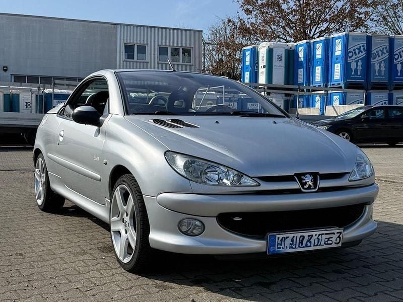 Gebraucht Peugeot 206 109 PS (80 kW) 2006 Silber Cabrio