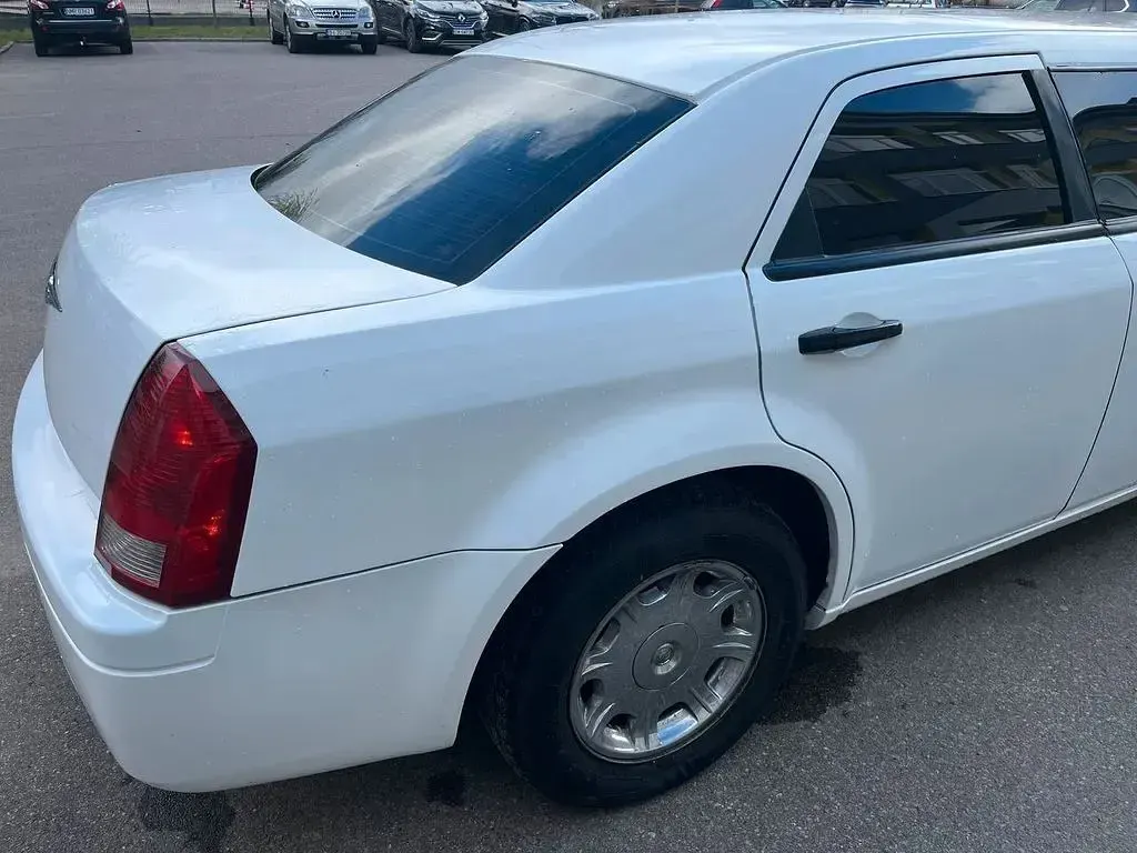 Gebraucht Chrysler 300C 193 PS (141 kW) 2007 Weiß Limousine