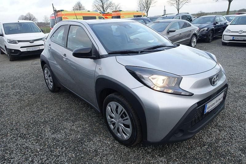 Gebraucht Toyota Aygo 72 PS (52 kW) 2022 Silber Kleinwagen