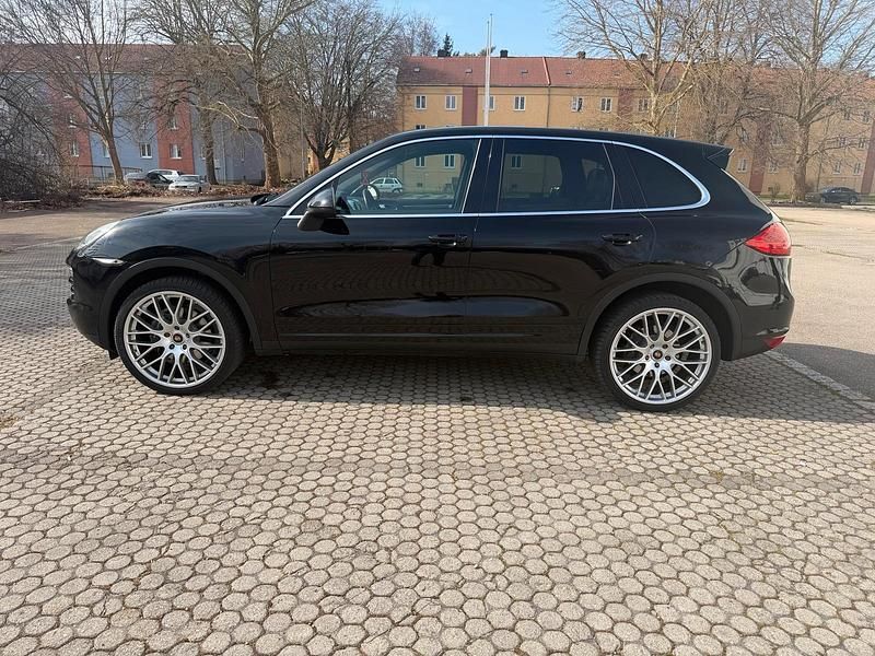Gebraucht Porsche Cayenne 240 PS (176 kW) 2011 Schwarz SUV