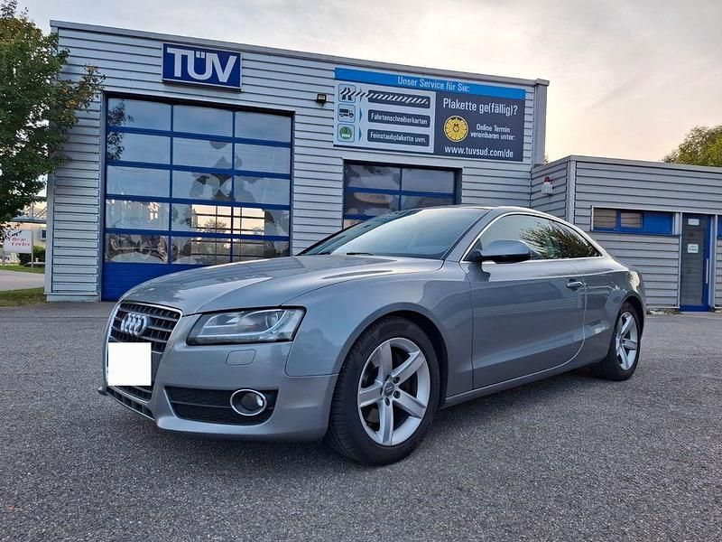 Grau Gebraucht 2009 Audi A5 Performance Coupé | 7.600 € (Guter Preis) - Bild 1/4