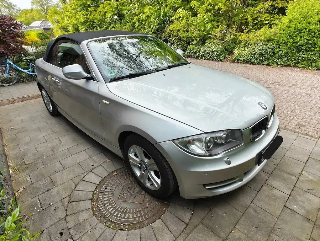 Gebraucht BMW 118 Cabriolet 143 PS (105 kW) 2010 Silber Cabrio