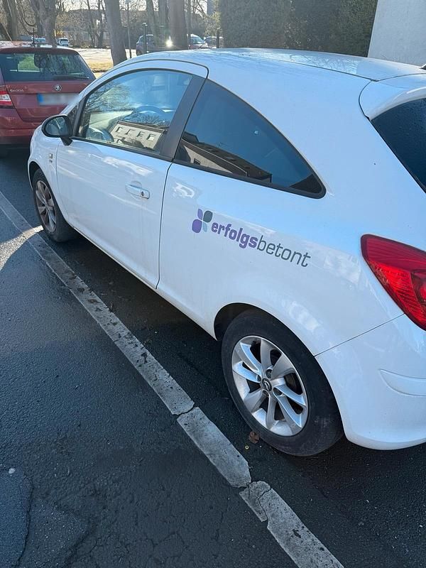 Second-hand Opel Corsa Eco 69 CP (50 kW) 2014 Alb Hatchback