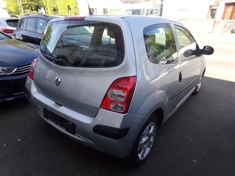 Second-hand Renault Twingo Expression 76 CP (55 kW) 2008 Gri Hatchback
