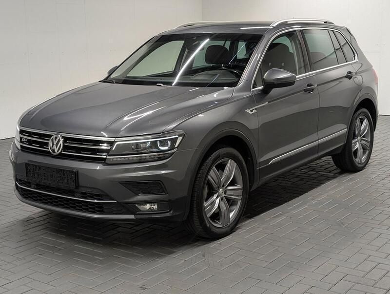 Grau (indiumgraumet.) Gebraucht 2019 VW Tiguan Highline SUV | 24.480 € (Fairer Preis) - Bild 1/4
