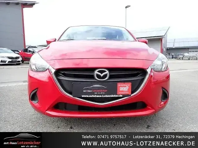 Gebraucht Mazda 2 Center-Line 75 PS (55 kW) 2016 Rot Limousine