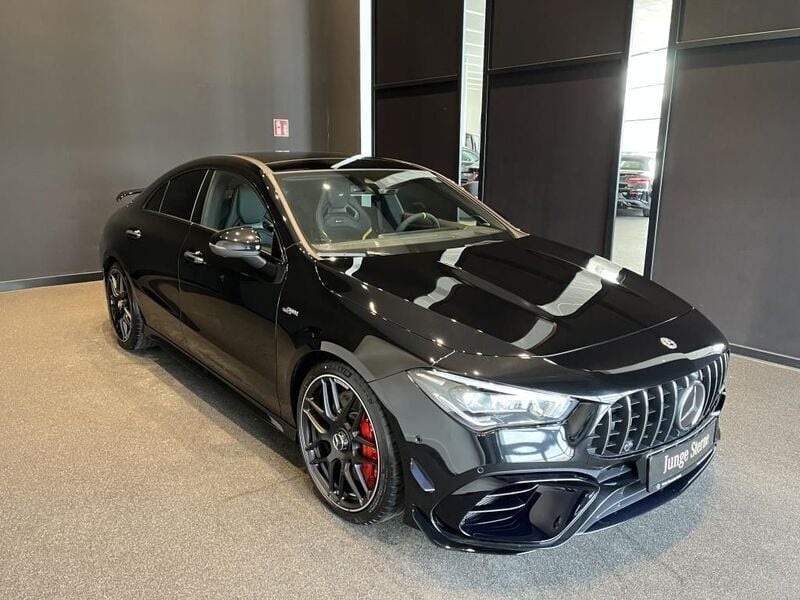 Gebraucht Mercedes CLA45 AMG AMG 421 PS (309 kW) 2024 Metalliclack kosmosschwarz Coupé