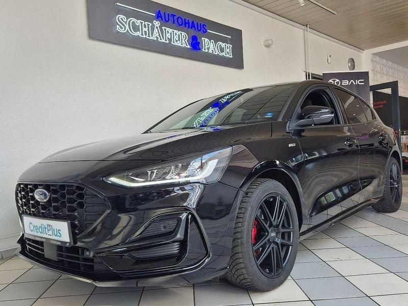 Gebraucht Ford Focus ST-Line 125 PS (91 kW) 2022 Schwarz Limousine
