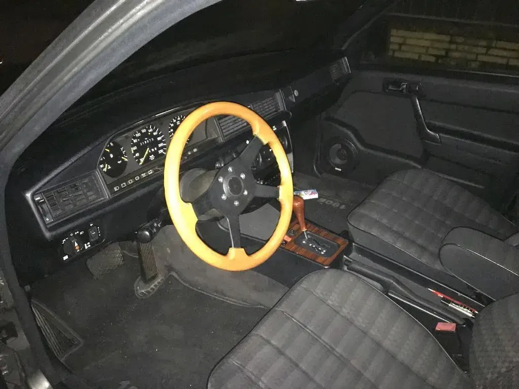Gebraucht Mercedes 190 109 PS (80 kW) 1993 Limousine