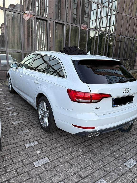 Gebraucht Audi A4 Ambiente 190 PS (139 kW) 2017 Weiß Kombi