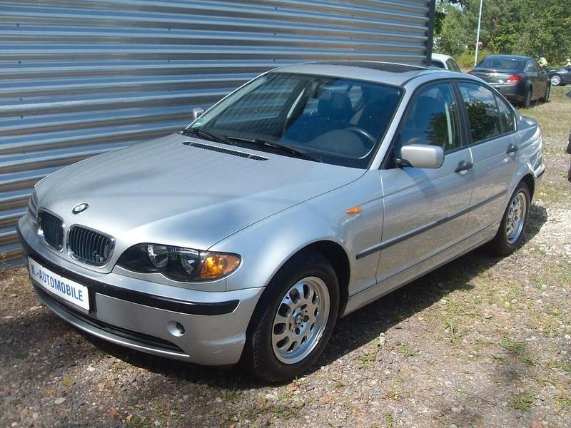 Second-hand BMW 02 116 CP (85 kW) 2004 Argintiu Berlinǎ