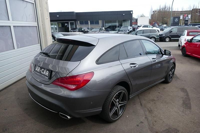 Gebraucht Mercedes CLA220 Shooting Brake 177 PS (130 kW) 2016 Grau Kombi