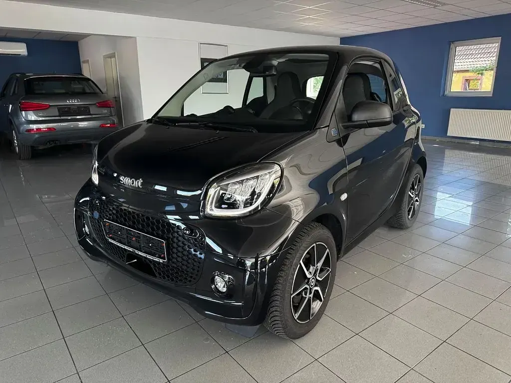 Gebraucht Smart ForTwo Electric Drive 60 kW (82 PS) 2024 Schwarz Coupé