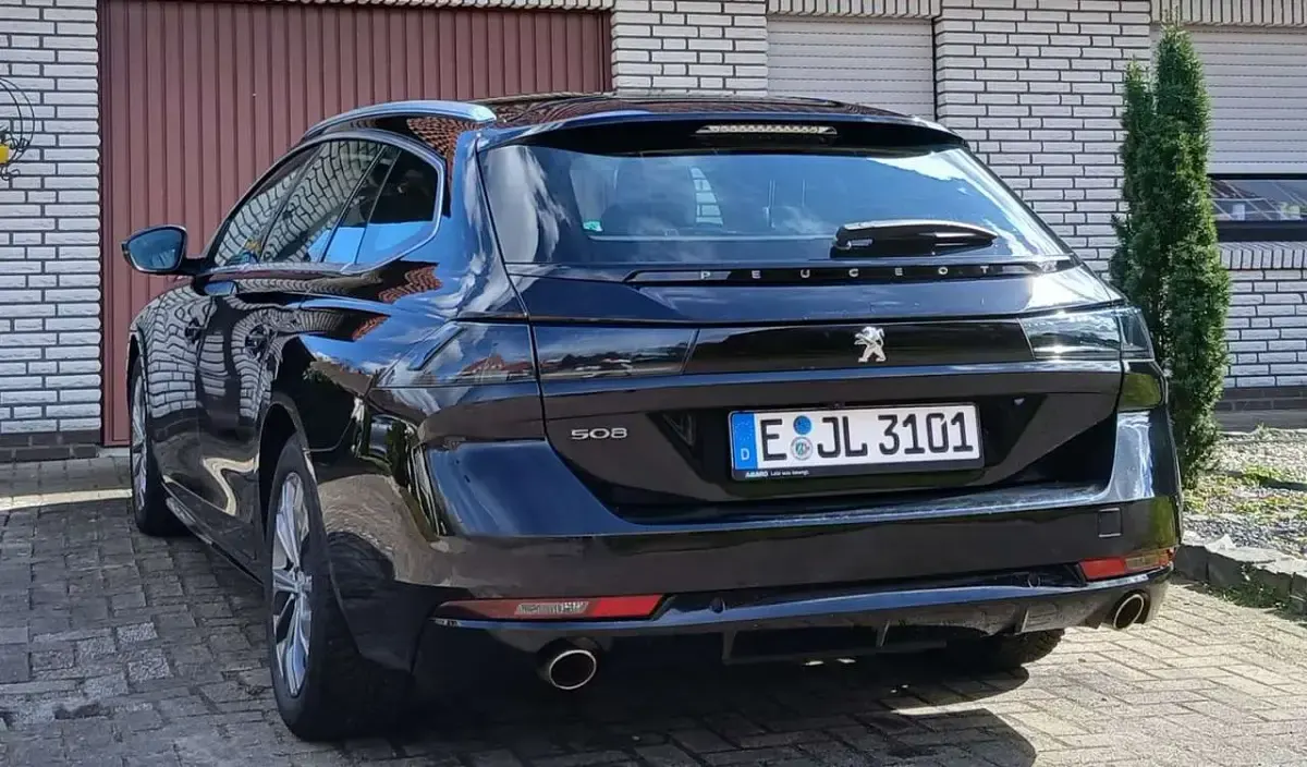 Gebraucht Peugeot 508 SW Allure 181 PS (133 kW) 2019 Schwarz Kombi