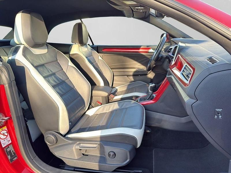 Gebraucht VW T-Roc Cabriolet Style 150 PS (110 kW) 2024 Rot Cabrio