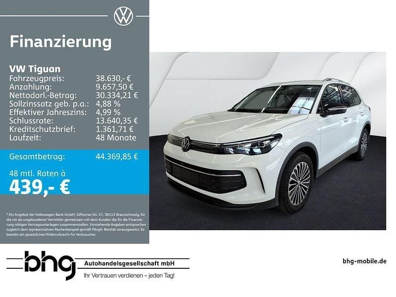 Weiß Gebraucht 2025 VW Tiguan Design SUV | 38.630 € (Superpreis) - Bild 1/3