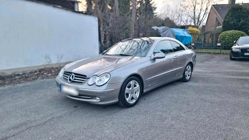 Gebraucht Mercedes CLK200 218 PS (160 kW) 2003 Gold Coupé