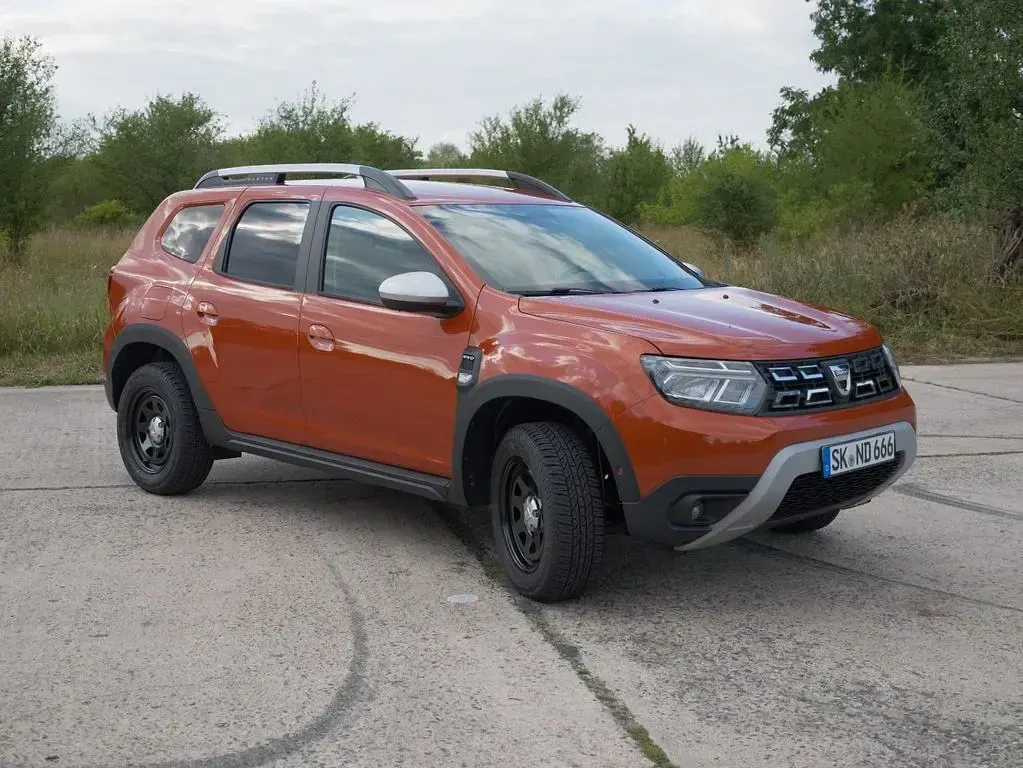 Gebraucht Dacia Duster Prestige 150 PS (110 kW) 2022 Orange SUV